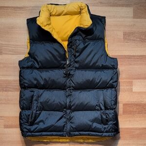 Stylish Black and Yellow Men's Puffer Vest